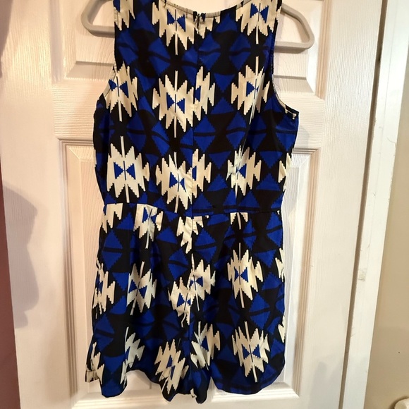 Charlotte Russe Blue and Black Patterned Romper - Picture 3 of 5